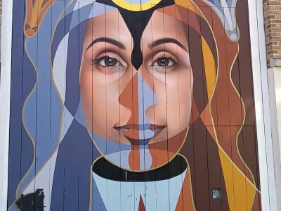 Visage Art Déco géométrique — Street art à London