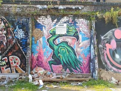 Trois œuvres côte à côte — Street art à London