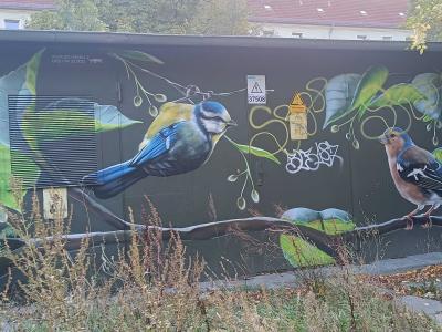 Blue, green and orange birds — Street art by ART-EFX in Berlin