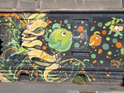 Créatures fantastiques fond noir — Street art à Clermont-Ferrand