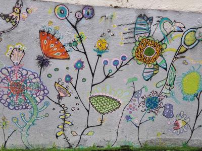 Jardin imaginaire aux fleurs fantastiques II — Street art à Clermont-Ferrand