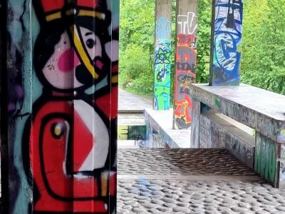 Colorful Geometric Robots — Street art in Grenoble