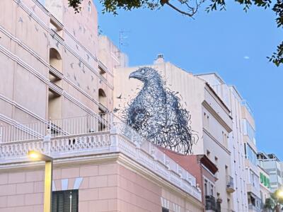 Rapace filamenteux par DALeast — Street art de DALeast à Málaga