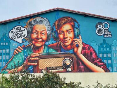 80 years of Radio Gdansk — Street art de Tuse à Gdańsk