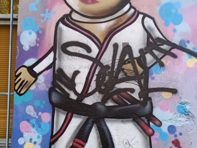 Chess piece as a judoka — Street art in Marseille