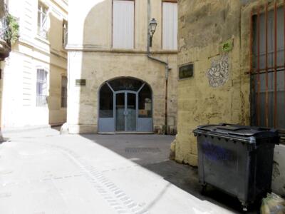 MPL_32, Space Invader on Rue du Bayle — Street art by Invader in Montpellier