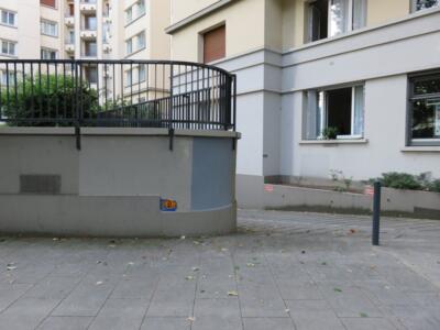 GRN_22, Space Invader du boulevard des Diables Bleus — Street art de Invader à Grenoble