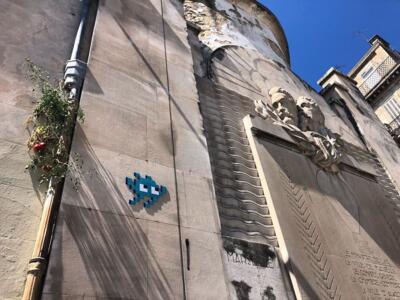 MARS_33, Space Invader on Rue Curiol — Street art by Invader in Marseille