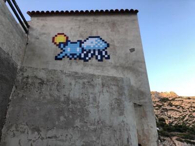 MARS_73, Space Invader on 300 Chemin de Sormiou — Street art by Invader in Marseille
