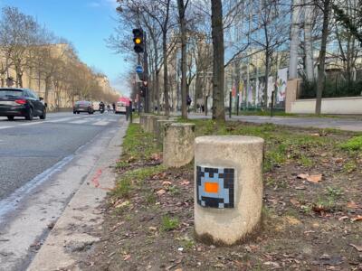 PA_317, Space Invader on 275 Boulevard Raspail — Street art by Invader in Paris