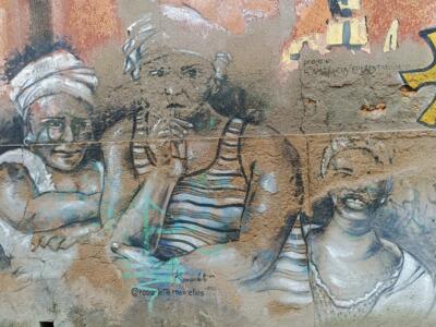 Femmes aux foulards par Rosarlette Meirelles — Street art de Rosarlette Meirelles à Almada