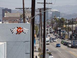 LA_192, Space Invader on 2003 S Vermont Ave — Street art by Invader in Los Angeles