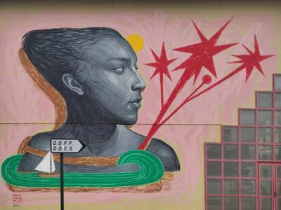 Rumbos (Directions) — Street art by Ana Langeheldt in Valence
