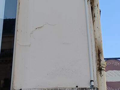 La pieuvre de Gzup et l'étoile rouge — Street art de Gzup à Paris
