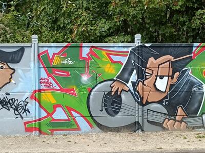 Rockabilly à la cigarette et joueur de banjo — Street art à Reims