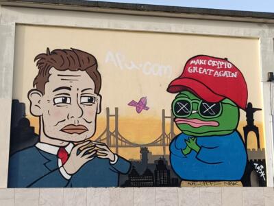 Musk and Pepe, Make Crypto Great Again — Street art in Lisboa