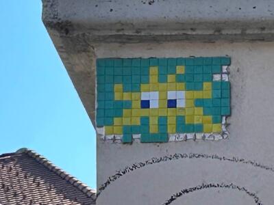 LJU_09, Space Invader on Trubarjeva cesta 7 — Street art by Invader in Ljubljana