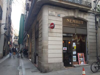 BRC_11, Space Invader on 28 Carrer d'Avinyó — Street art by Invader in Barcelona