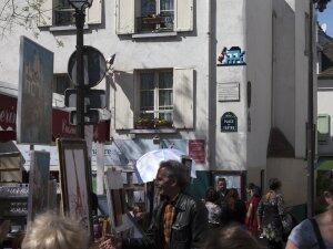 PA_1276, Space Invader on Place du Tertre — Street art by Invader in Paris