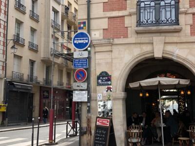 PA_637, Space Invader on Rue du Pas de la Mule — Street art by Invader in Paris