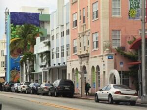 MIA_01, Space Invader de Collins Avenue — Street art de Invader à Miami Beach