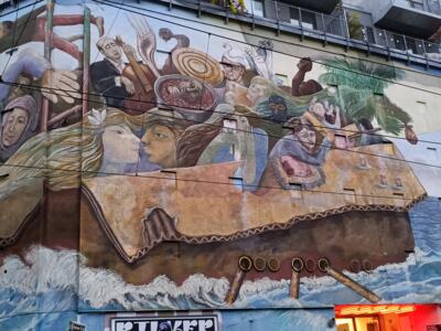 Zeitreisende par Klaus Klinger — Street art de Klaus Klinger à Düsseldorf