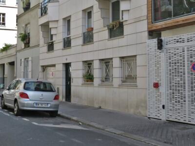PA_275, Space Invader de la rue Pierre Dupont — Street art de Invader à Paris