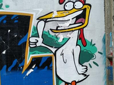 Poule de Cow and Chicken — Street art à Almada