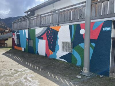 L'odyssée de la couleur — Street art de Ekiem à Notre-Dame-de-Bellecombe