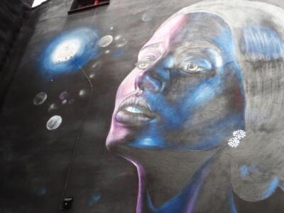 Brilli Brilli — Street art by El Rojo in La Bañeza