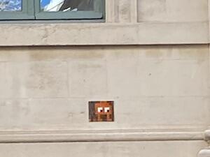 NIM_02, Space Invader on 13 bis Rue Regale — Street art by Invader in Nîmes