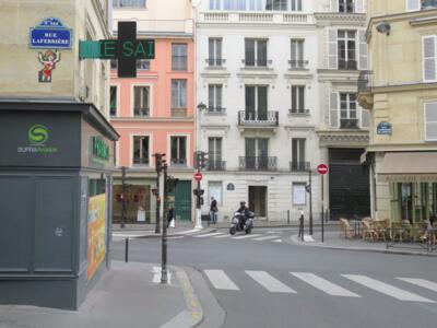 PA_342, Space Invader de la rue Laferrière — Street art de Invader à Paris