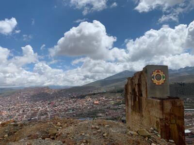 POTI_27, Space Invader on Camino Norte a la Cima del Cerro Rico — Street art by Invader in Potosí