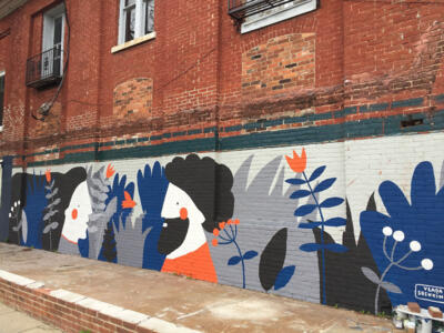 Dialog — Street art by Vlada Soshkina in Paducah