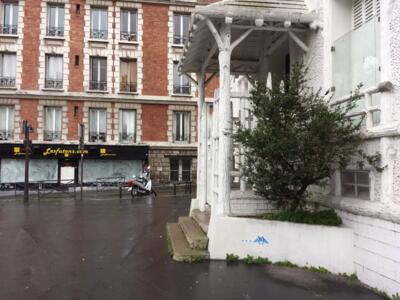 PA_325, Space Invader de la place Martin Nadaud — Street art de Invader à Paris