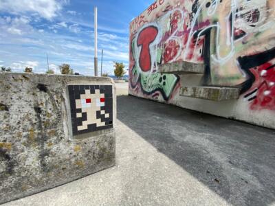 BRN_28, Space Invader de Hochschulstrasse — Street art de Invader à Bern