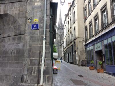CLR_04, Space Invader de la place du Terrail — Street art de Invader à Clermont-Ferrand