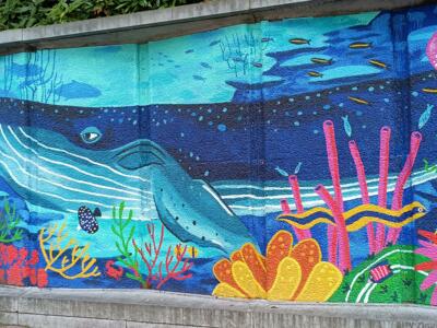Whale and the deep sea — Street art by Rocío Álvarez in Ixelles