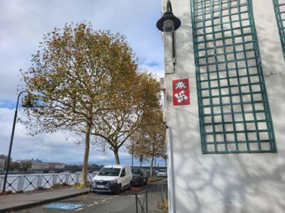 BAB_24, Space Invader du quai Amiral Bergeret — Street art de Invader à Bayonne