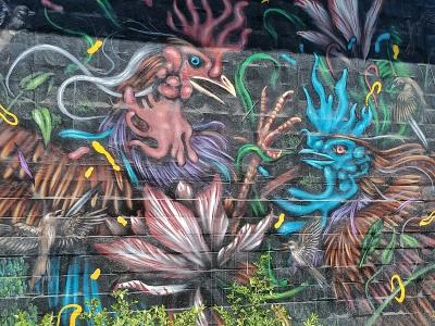 Coqs psychédéliques au lotus — Street art à Berlin