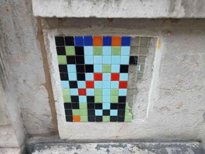 GRN_08, Space Invader on 10 ter Boulevard Gambetta — Street art by Invader in Grenoble