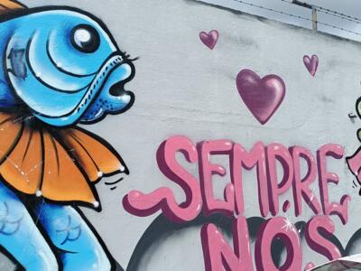 Sempre Nós, deux poissons amoureux — Street art à Almada