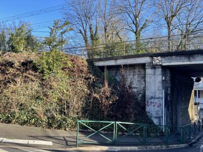 FTBL_11, Space Invader d'Eurovélo Trois - Véloroute des Pèlerins — Street art de Invader à Bois-le-Roi