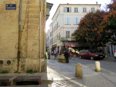 AVI_20, Space Invader on 27 Rue Chapeau Rouge — Street art by Invader in Avignon