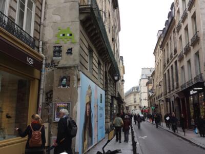 PA_1023, Space Invader on 26 Rue Vieille du Temple — Street art by Invader in Paris