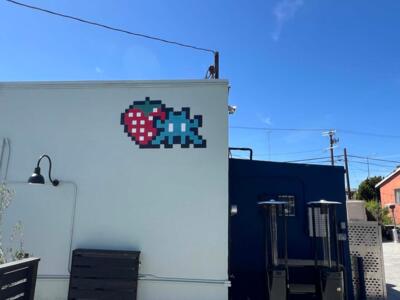 LA_174, Space Invader on 650 N Hoover St — Street art by Invader in Los Angeles