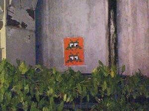 BGK_15, Space Invader de Phloen Chit Road — Street art de Invader à Bangkok
