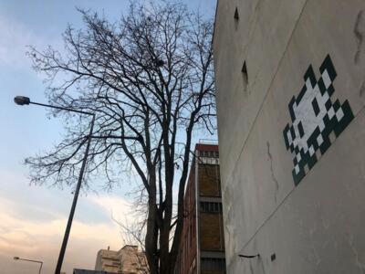 PA_1460, Space Invader de la rue Désiré Chevalier — Street art de Invader à Montreuil