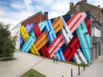 Shake Hands — typographie murale aux Guillemins — Street art de PREF à Liège