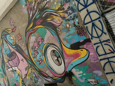 Rubans abstraits de la rue Guibal — Street art à Marseille